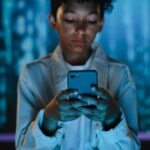 When to Give Your Child a Phone: Parent's Guide